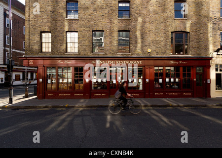 Il ristorante inglese, Spitalfields Market, Londra (ex mercato Coffee House) Foto Stock