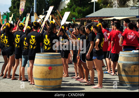 Il Dragon Boat Festival presso l'isola del tesoro, San Francisco CA Foto Stock