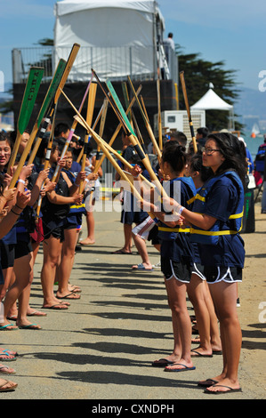 Il Dragon Boat Festival presso l'isola del tesoro, San Francisco CA Foto Stock