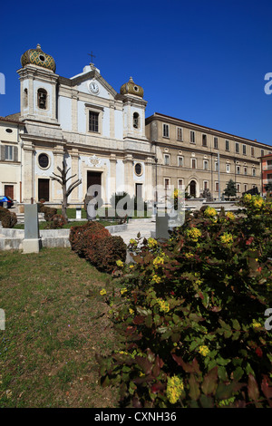 L'Italia, Campania, il Parco Regionale del Matese, Cerreto Sannita, Santissima Trinitˆ cattedrale Foto Stock