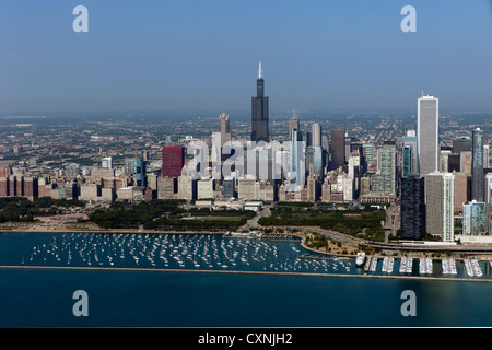 Fotografia aerea Willis Tower, Millenium Park, marina di Chicago, Illinois Foto Stock