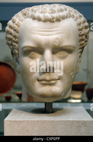 Tito (39-81 AD). Imperatore romano. Dinastia Flavia. Busto. Il marmo. 70-80 annuncio. Da Utica, vicino a Cartagine. British Museum. Londra. Foto Stock