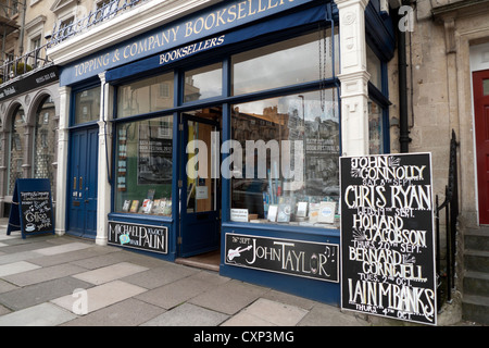 Vista esterna di Topping & Company librai il Paragon, Città di Bath, Inghilterra, Regno Unito Foto Stock