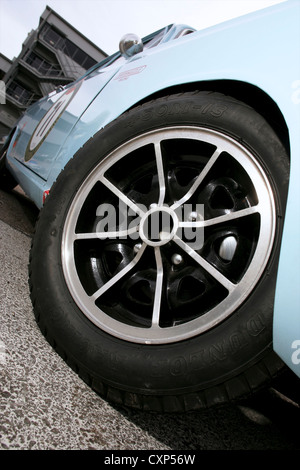 Classic Car racing ruota e pneumatico Foto Stock