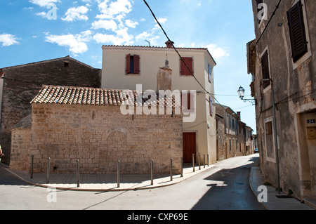 Chiesa medievale, Dignano, Istria centrale, Croazia Foto Stock