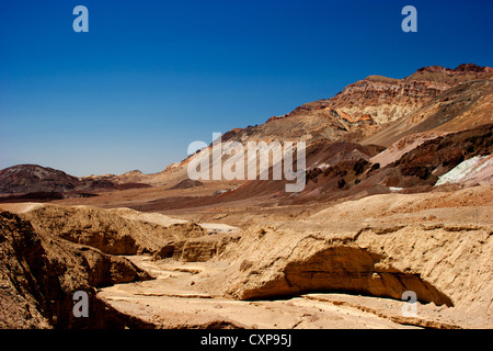 Artista tavolozza colorata accozzaglia di rocce erose Death Valley California USA Foto Stock