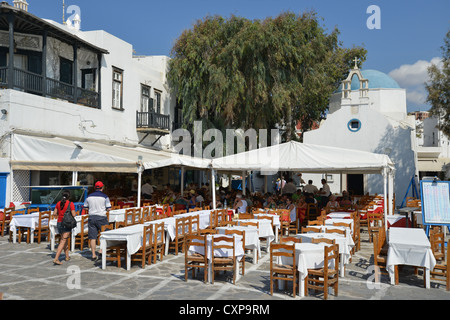 Waterfront taverna, Chora, Mykonos, Cicladi Sud Egeo Regione, Grecia Foto Stock