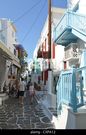 Scena di strada, Chora, Mykonos, Cicladi Sud Egeo Regione, Grecia Foto Stock