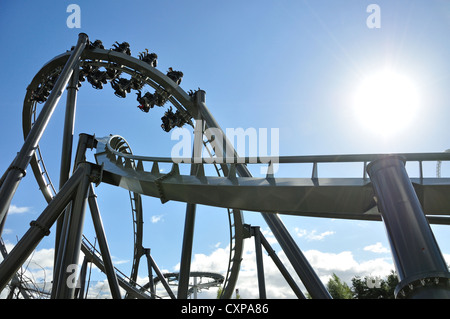 'L'sciame " winged rollercoaster ride, Thorpe Park Theme Park, Chertsey, Surrey, England, Regno Unito Foto Stock