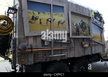 safari camion in spedizione nel deserto del sahara africa Foto Stock