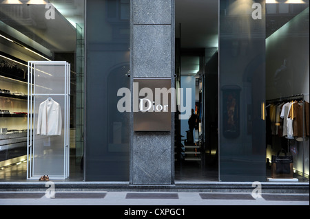 Dior shop. Via Montenapoleone. Milano, Italia Foto Stock