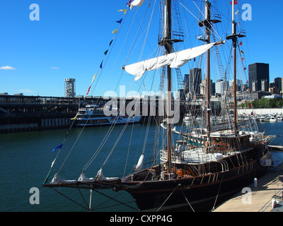 Tall Ships al Vecchio Porto di Montreal Foto Stock