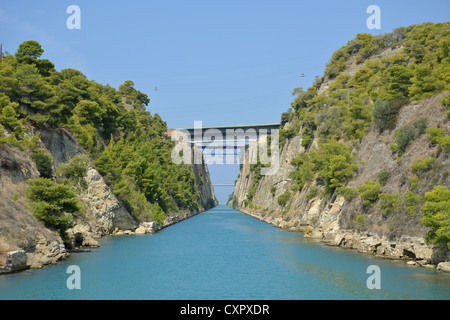 Canale di Corinto da barca, Corinto comune, regione del Peloponneso, Grecia Foto Stock