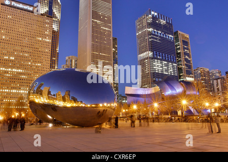 Cloud Gate di sera, Chicago, Illinois, USA, America del Nord Foto Stock