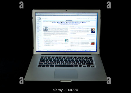 Wikipedia, il sito web Apple portatile MacBook Pro Foto Stock