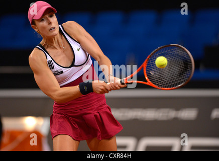 Alize Cornet, FRA, Porsche Tennis Grand Prix, Porsche-Cup donna tour, Porsche-Arena, Stoccarda, Baden-Wuerttemberg Foto Stock