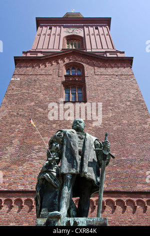 Statua del Principe Elettore Gioacchino II, Chiesa di San Nicholas, sala gotica chiesa, quartiere di Spandau, Berlino, Germania, Europa Foto Stock