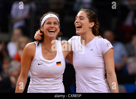 Julia Goerges e Andrea Petkovic, GER, Ladies Tennis Doubles, FedCup, Fed Cup, gruppo mondiale i play-off, Germania vs Australia Foto Stock