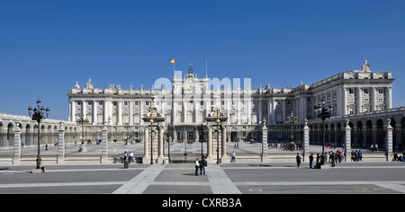 Cortile principale, Palazzo Reale di Madrid, Palacio Real, Madrid, Spagna, Europa, PublicGround Foto Stock