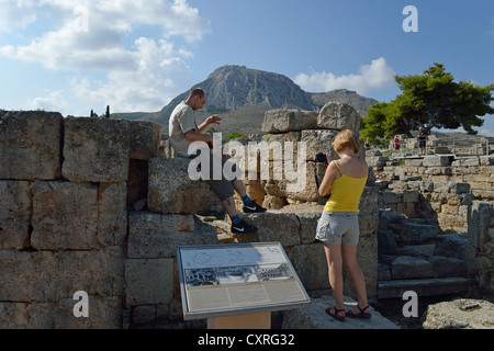 Fontana di Peirene, antica Corinto, Corinto comune, regione del Peloponneso, Grecia Foto Stock