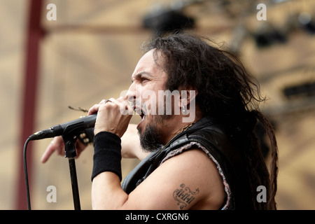 Mark Osegueda, frontman della US-American Trash metal band 'Death Angel' giocando al Metalfest, Loreley open air stage Foto Stock