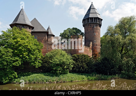 Burg Linn Castello, moated castle, Krefeld, regione del Basso Reno, Renania settentrionale-Vestfalia, Germania, Europa Foto Stock