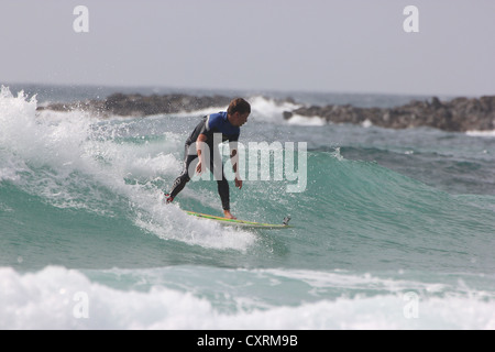 Surfers, acqua, surf, mare, sabbia, Isole Canarie, Spagna Foto Stock