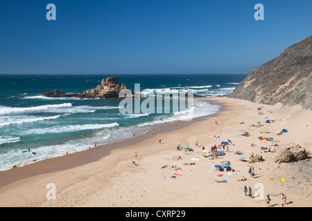 Spiaggia di Praia da Castelejo, costa atlantica, Algarve, Portogallo, Europa Foto Stock