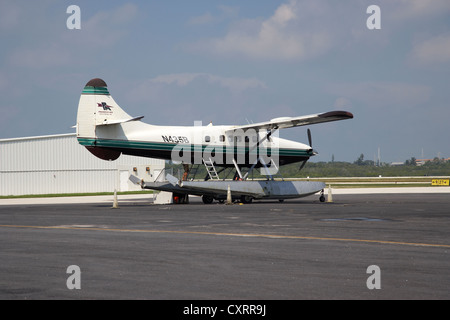 Dehaviland DHC-3 otter idrovolante a terra all'aeroporto internazionale ad ovest chiave Florida keys usa Foto Stock