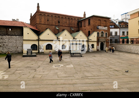 Stara Synagoga, Stara Boznica o la Vecchia Sinagoga, la più antica sinagoga in Polonia, parzialmente il gotico e il rinascimento, ora un museo, Cracovia Foto Stock