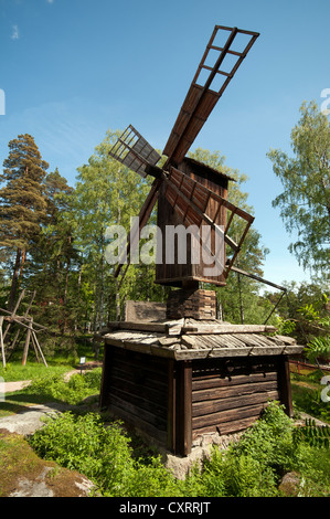 Il museo Island di Seurasaari, case e altri architettura in legno portato da tutta la Finlandia sono sul display qui Foto Stock