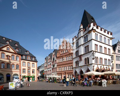 Hauptmarkt square, Steipe Edificio, Trier, Renania-Palatinato, Germania, Europa PublicGround Foto Stock