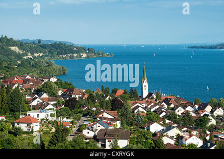 Vista sul lago di Costanza con il villaggio di Sipplingen, la regione del Lago di Costanza, Baden-Wuerttemberg, Germania, Europa Foto Stock