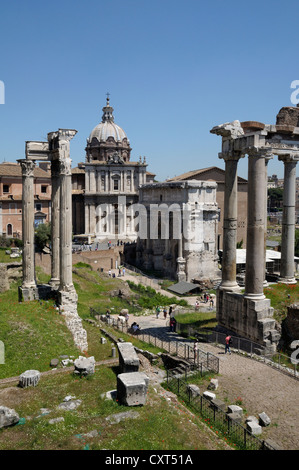Foro Romano con la Chiesa dei Santi Luca e Martina, Palatino, Roma, Italia, Europa Foto Stock