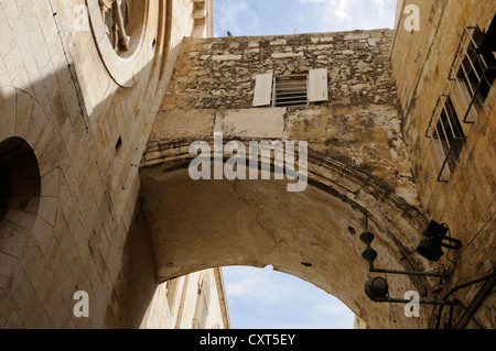 Ecce Homo Arch, la Via Dolorosa, Gerusalemme, Israele, Medio Oriente Foto Stock