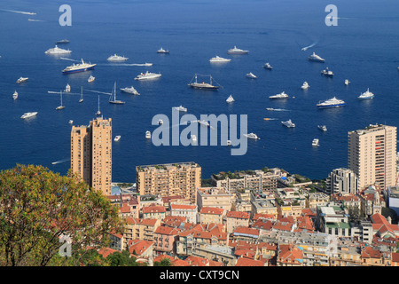 Principato di Monaco, Larvotto distretto, Côte d'Azur, Mediterraneo, Europa Foto Stock