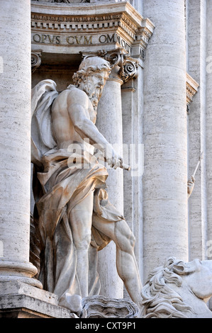 Il dio del mare Oceanus sulla Fontana di Trevi Fontana, Fontana di Trevi, Roma, Regione Lazio, Italia, Europa Foto Stock