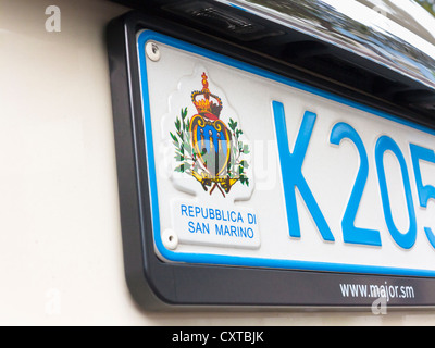 Numero di targa dalla Repubblica di San Marino Foto Stock