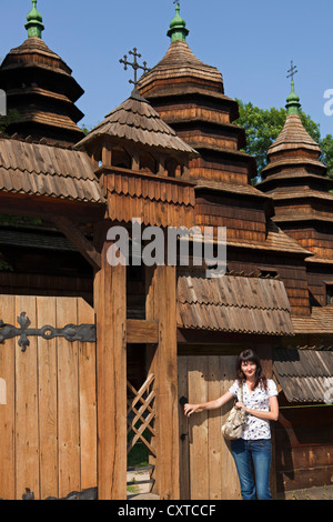 Chiesa di legno, Museo di architettura popolare, Leopoli, Ucraina Foto Stock