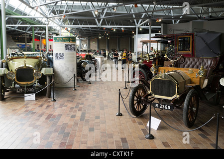 Dh Beaulieu BEAULIEU HAMPSHIRE vecchia auto d'epoca display interno Beaulieu National Motor Museum Foto Stock