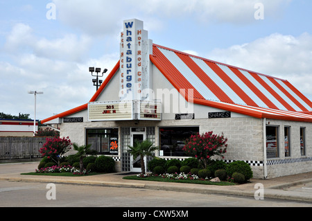 Un ristorante Whataburger in Tyler Texas in 2012, siede su Broadway Foto Stock