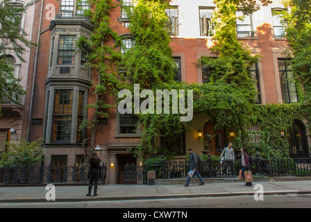 New York City, NY, USA, Townhouses, Row Houses, City,, edifici in pietra marrone nell'area del Greenwich Village, Manhattan Foto Stock