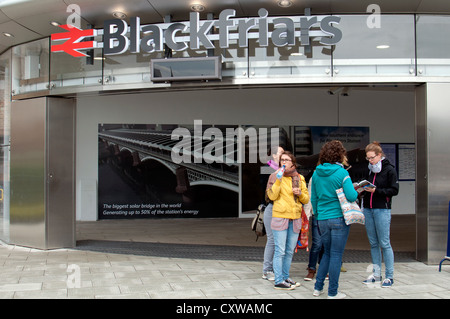 La nuova stazione di Blackfriars ingresso sud, Londra, Regno Unito Foto Stock