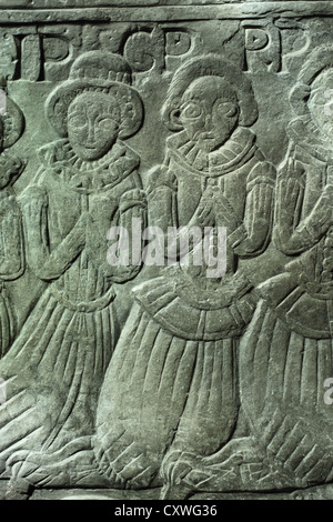 Lelant Cornovaglia La chiesa di St Uny offre un inciso memoriale al Praed famiglia risalenti a circa 1620 Foto Stock