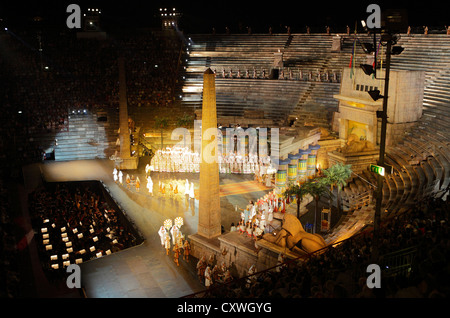 Aida di Giuseppe Verdi, prestazioni all'Arena di Verona, Italia Foto Stock