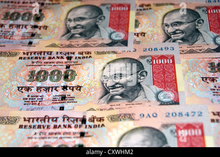 La valuta indiana banconote vecchio 1000 rupie mille note di rupie Mahatma Gandhi India Foto Stock