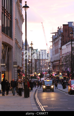 London, Londra city, Europa, un streetview da Covent Garden a Leicester square, high street, traffico di persone, photoarkive Foto Stock