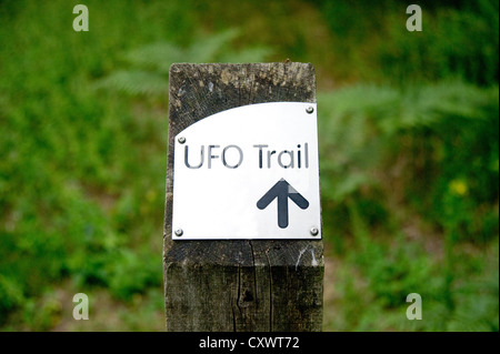 Il percorso di UFO all'interno di Rendlesham Forest, Suffolk, Inghilterra, Regno Unito Foto Stock