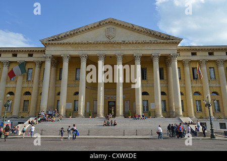 Il Palazzo Barbieri (Municipio), Piazza Bra, Verona, provincia di Verona, regione Veneto, Italia Foto Stock