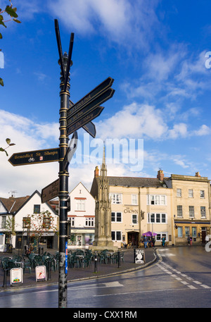 Centro della città di Glastonbury, Somerset, Regno Unito Foto Stock